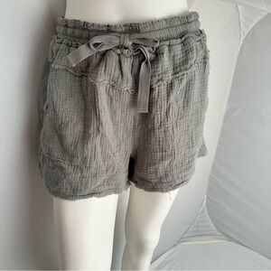 Melissa Nepton sage green casual shorts
